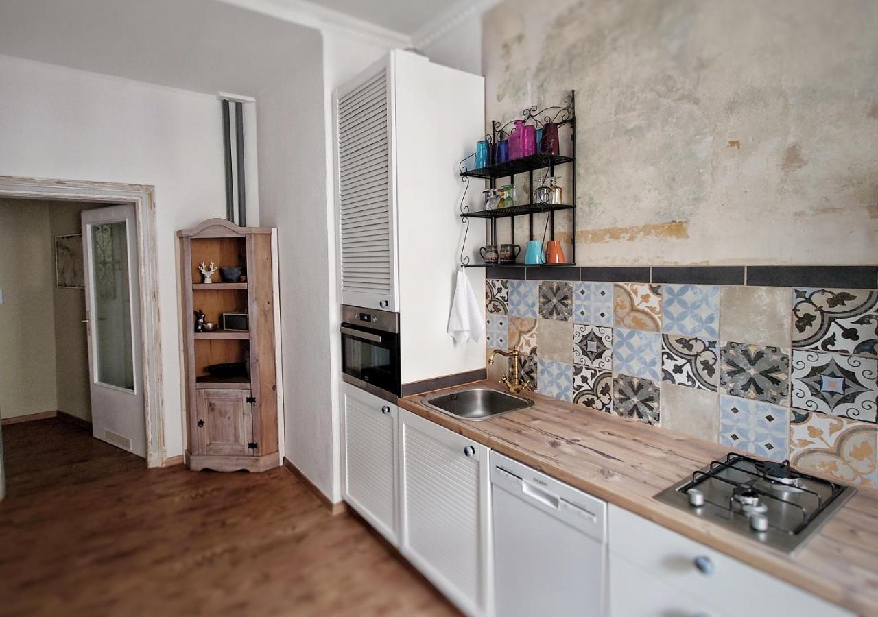 Flat In Neo Country Style Aus Gruenderzeit Bis 6 Person Apartment Leipzig Exterior photo
