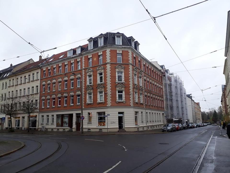 Flat In Neo Country Style Aus Gruenderzeit Bis 6 Person Apartment Leipzig Exterior photo