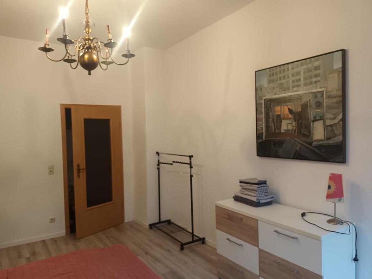 Flat In Neo Country Style Aus Gruenderzeit Bis 6 Person Apartment Leipzig Exterior photo
