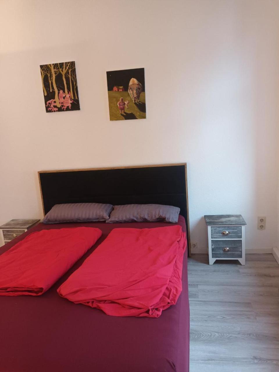 Flat In Neo Country Style Aus Gruenderzeit Bis 6 Person Apartment Leipzig Exterior photo