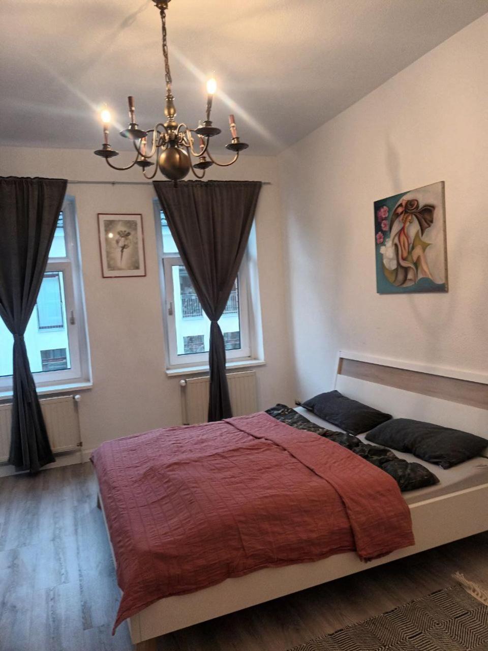 Flat In Neo Country Style Aus Gruenderzeit Bis 6 Person Apartment Leipzig Exterior photo
