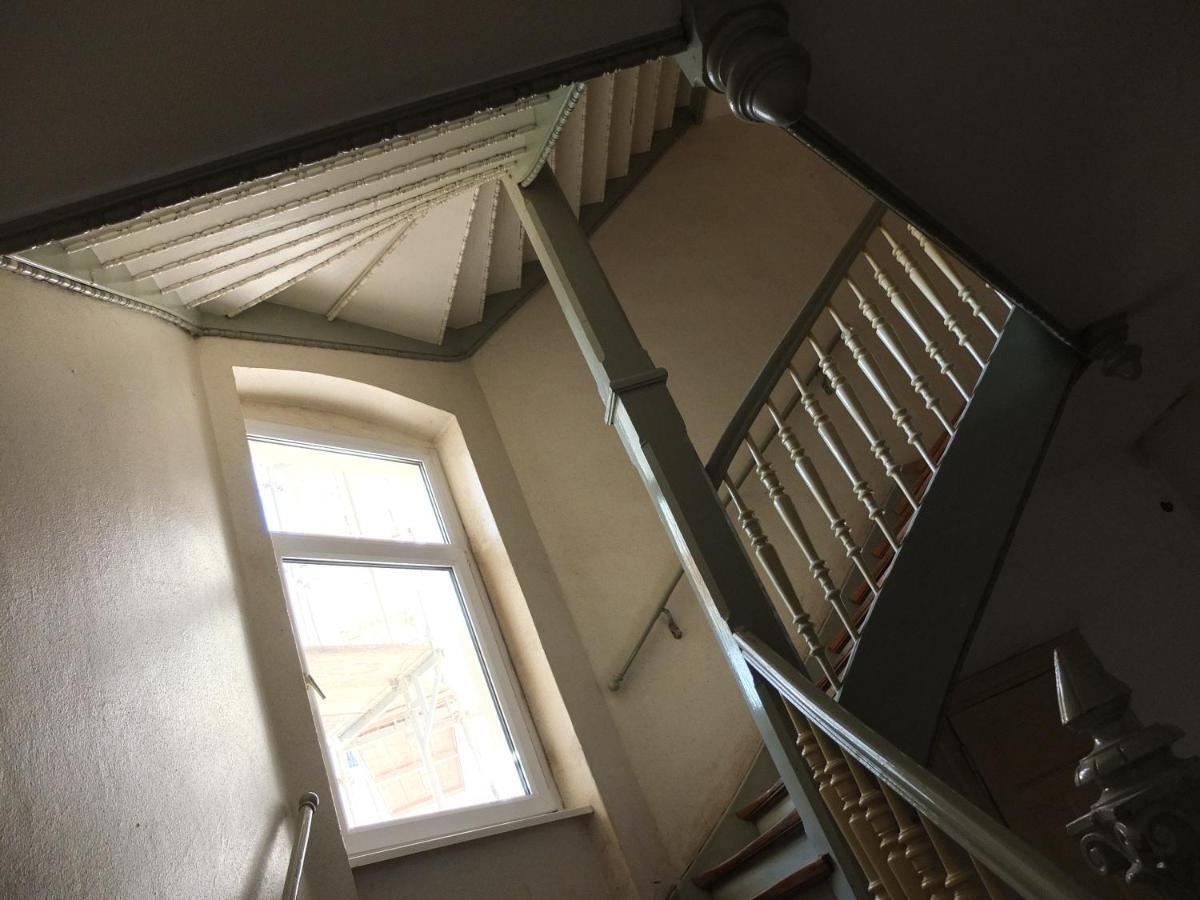 Flat In Neo Country Style Aus Gruenderzeit Bis 6 Person Apartment Leipzig Exterior photo